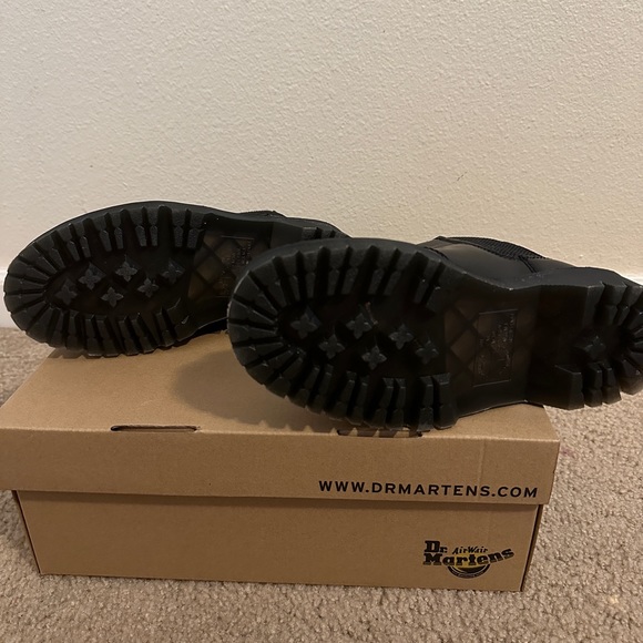 DOC Martens - Picture 9 of 9